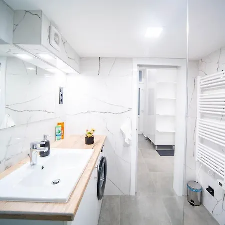 Apartamento Free Parking Basilica Rob's - Ac, Wi-fi, Smart Tv *